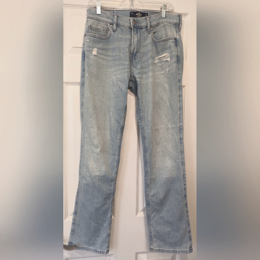 Hollister Men's light blue wash slim straight leg distance ripped jeans sz 31x32